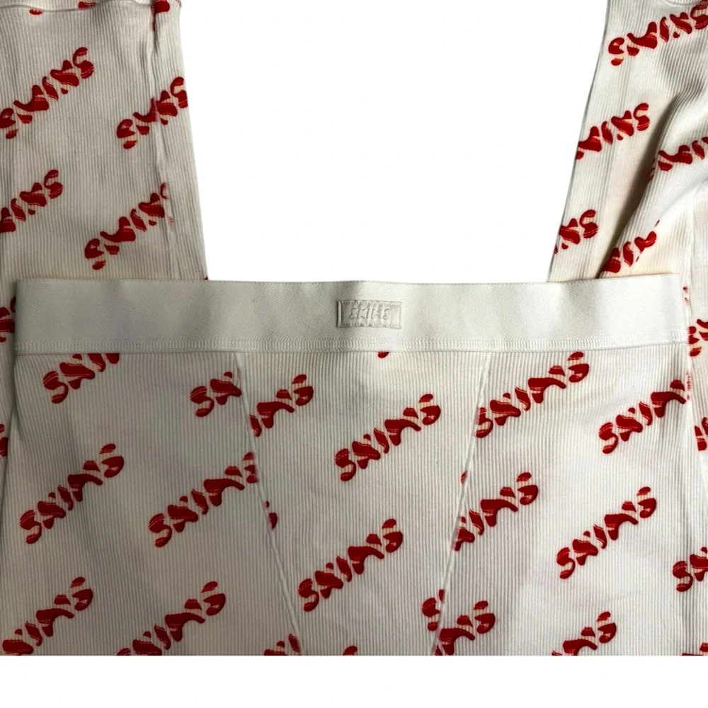 Limited Edition SKIMS Holiday Candy Cane Print Leggings🎄 NWOT | M | - Picture 8 of 8